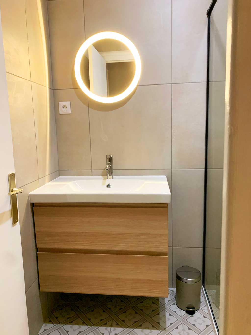Salle de bain miroir LED colocation Grenoble